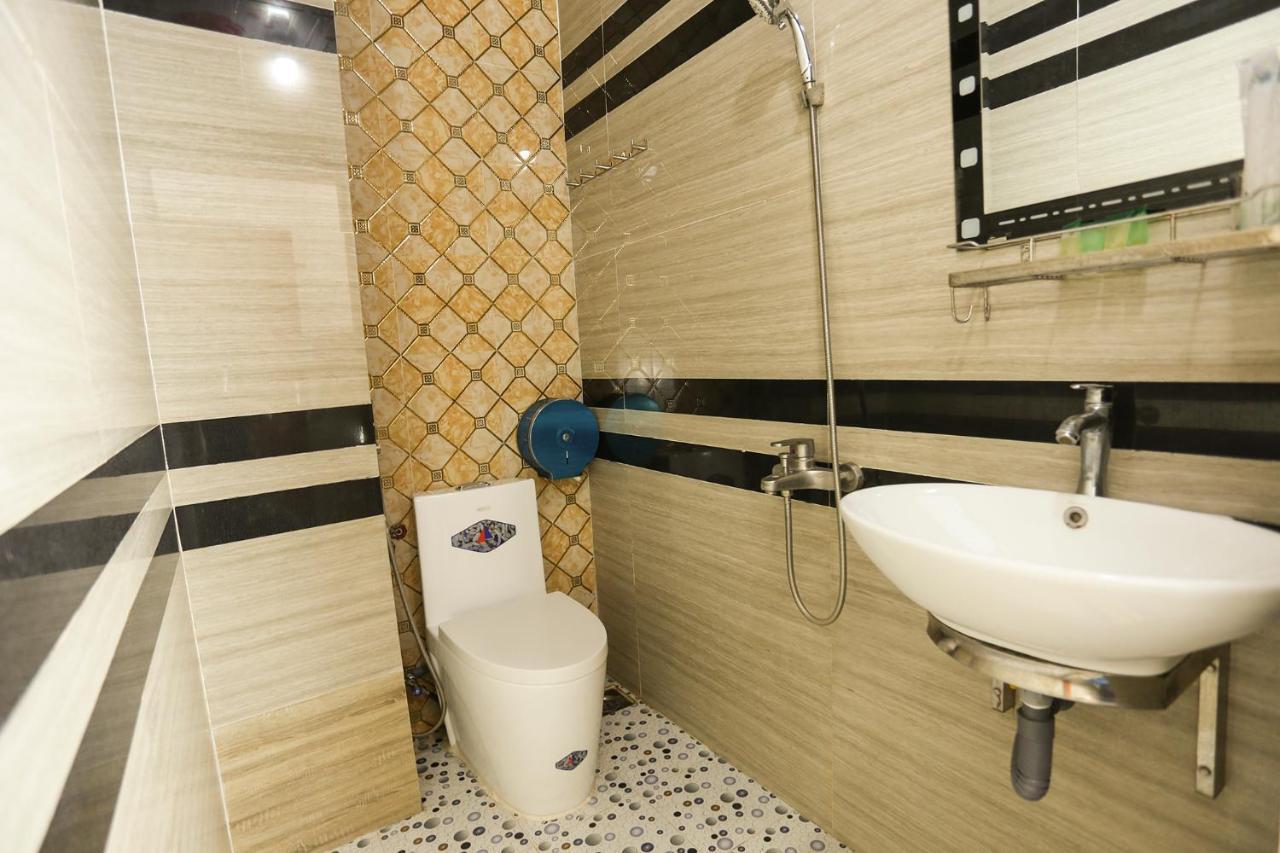 Lucky Hotel Куинён Экстерьер фото