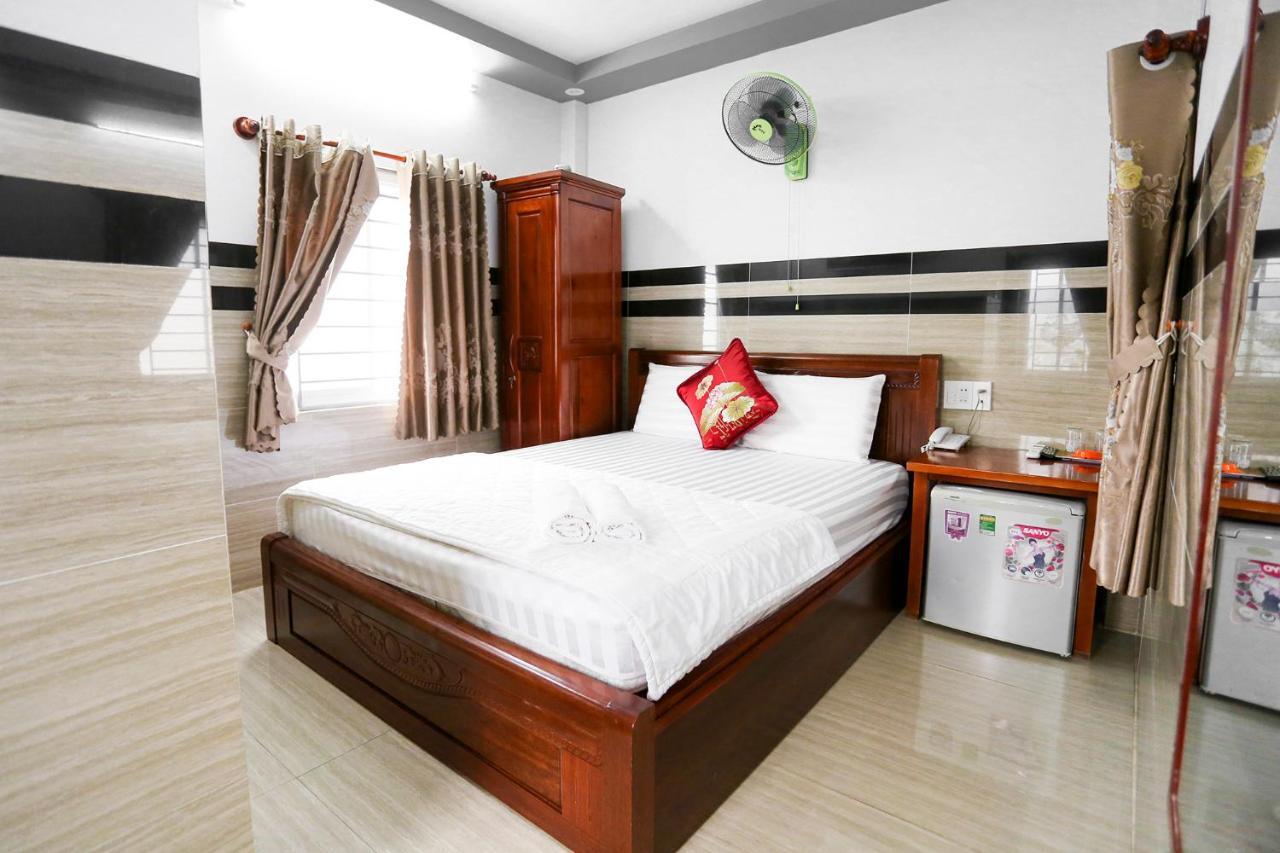 Lucky Hotel Куинён Экстерьер фото